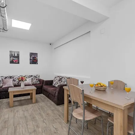 Hostal Shared In - Bunk Bed Split