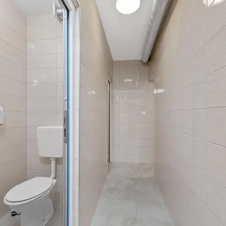 Auberge de jeunesse Shared In - Bunk Bed Split